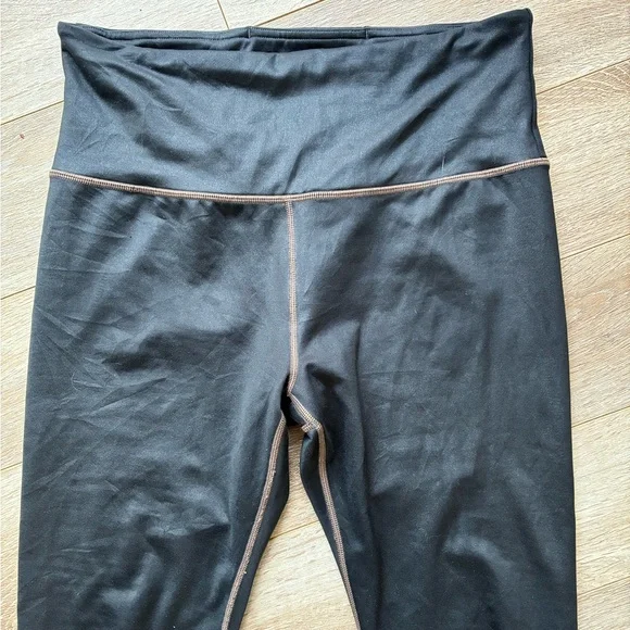 Athleta elation shimmer tight Black High-Waisted Performance Fit medium - Picture 3 of 6